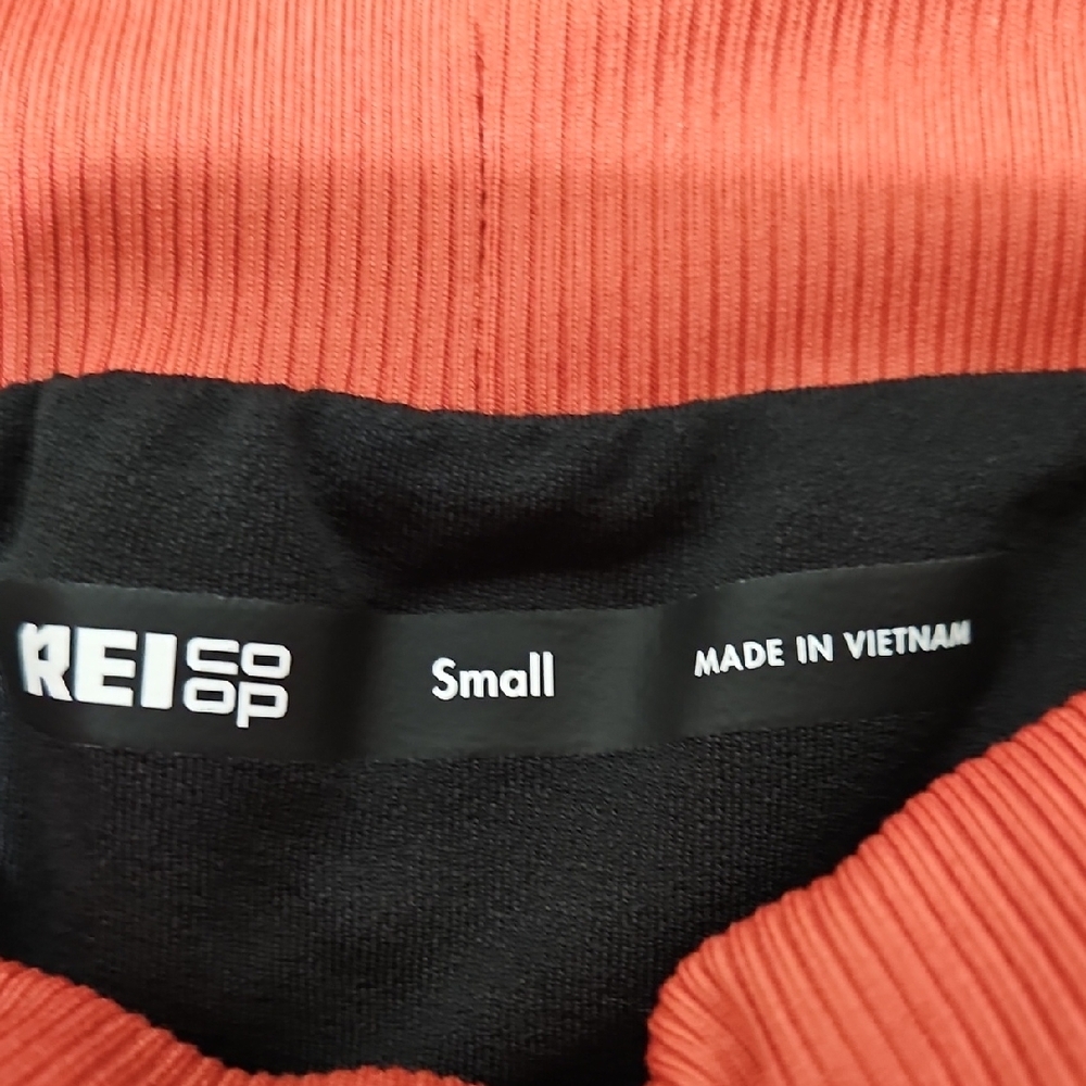 REI Women's Vibrant Orange Athletic Shorts - Picture 3 of 5